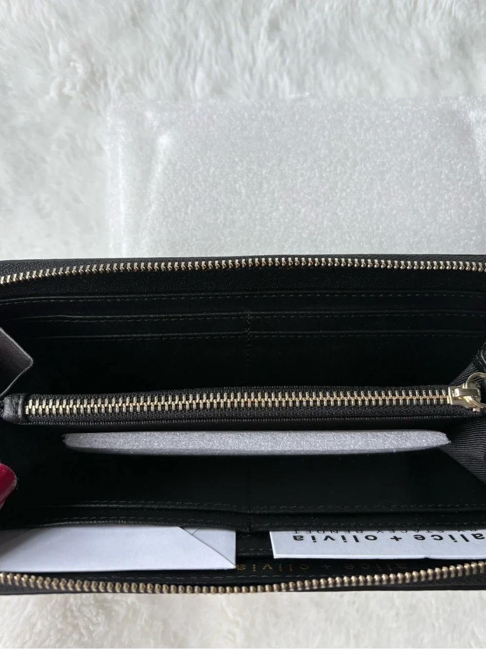 Alice + Olivia Stace Face Zip Wallet, New! - Picture 6 of 7